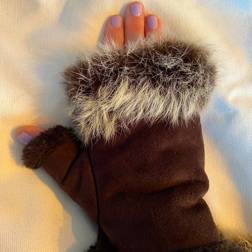 Rabbit-Trimmed Chocolate Suede Fingerless Gloves